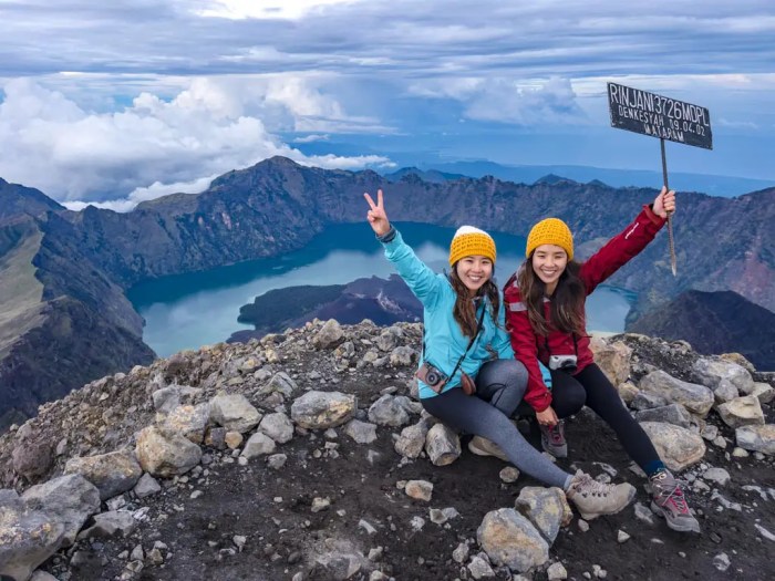 Rinjani trekking mount sembalun mt package rim days night