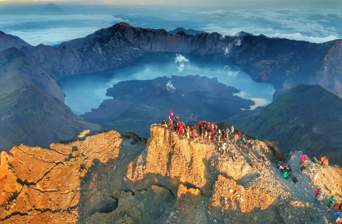 Rinjani trekking lombok package